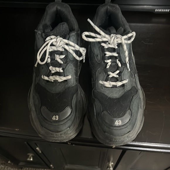 Triple S Balenciaga - Picture 3 of 4